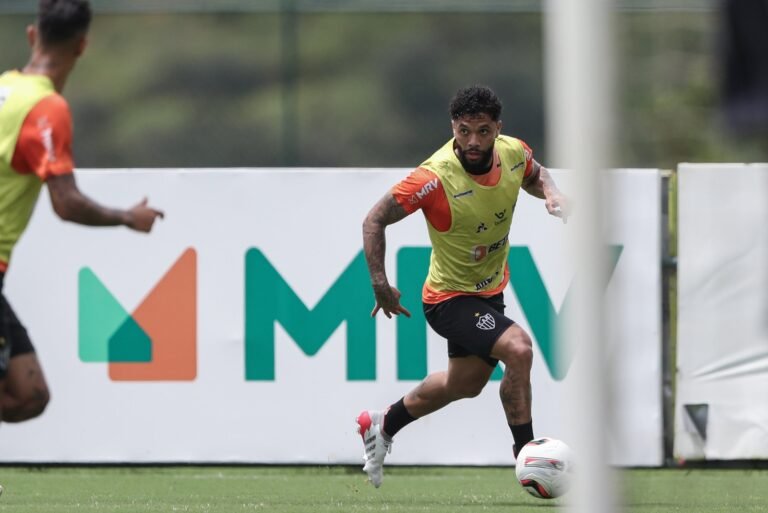 Novo reforço atleticano, Otávio fala sobre suas características de jogo e concorrência pela vaga com Jair e Allan
