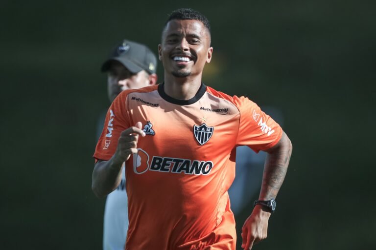 Allan fala sobre pressão em repetir temporada mágica e se diz feliz no Atlético Mineiro