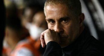 Sylvinho é demitido com números inferiores a Mancini no Corinthians