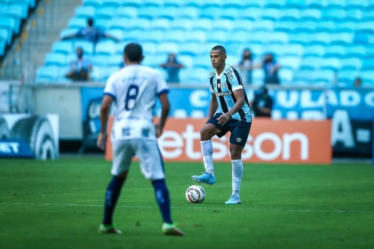 Vagner Mancini elogia a atuação de Bruno Alves contra o São José: “Mostrou que vai ser muito útil”