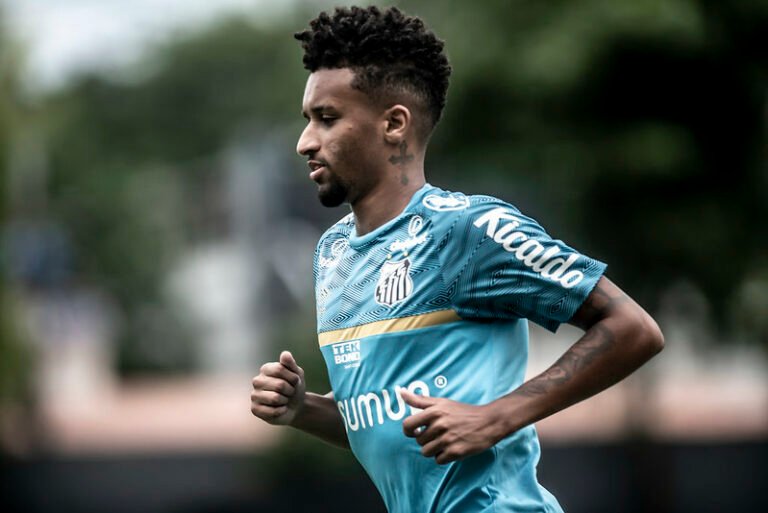 Carille ‘ganha’ reforço para enfrentar o Guarani