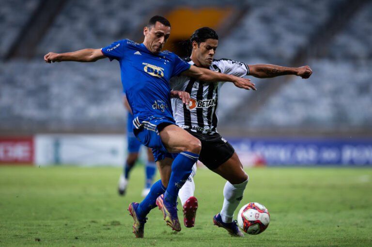 Após conquistar o Brasil, Atlético busca vitória que faltou em 2021