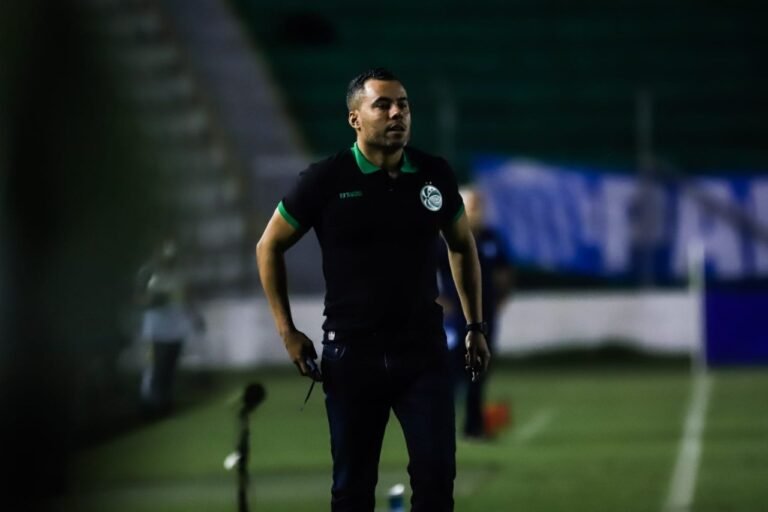 Jair Ventura não é mais técnico do Juventude