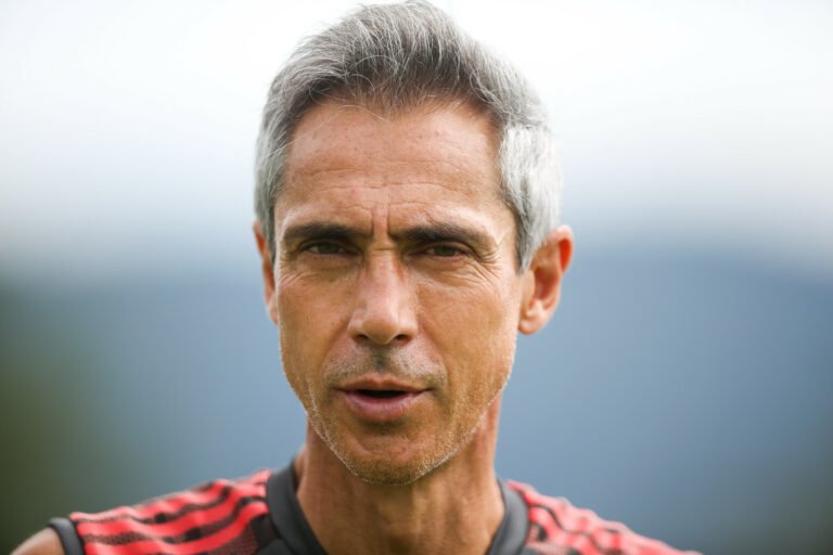 Confira a provável escalação de Paulo Sousa para sua estreia no Flamengo