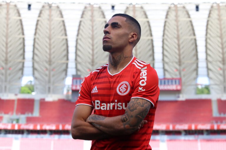 Gabriel aparece no BID e pode estrear pelo Inter contra o Caxias