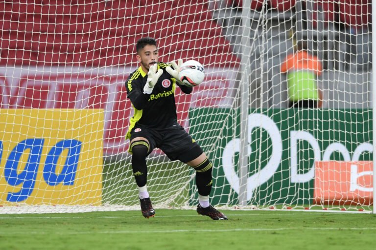 Inter estuda renovar com Daniel até 2025