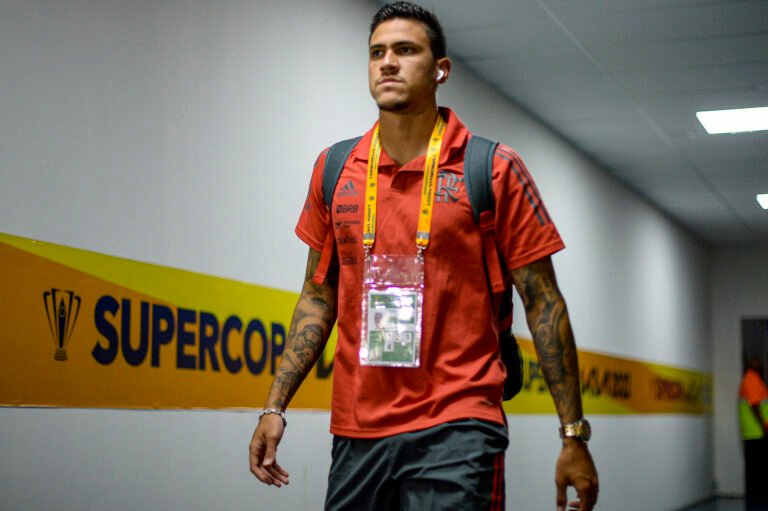 Pedro está considerando ouvir propostas para sair do Flamengo, diz site