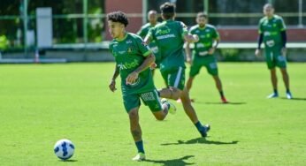 Com Alê liberado, América-MG treina pênaltis para jogo decisivo