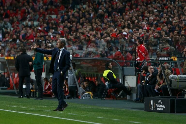 John Textor confirma negociações do Botafogo com treinador português