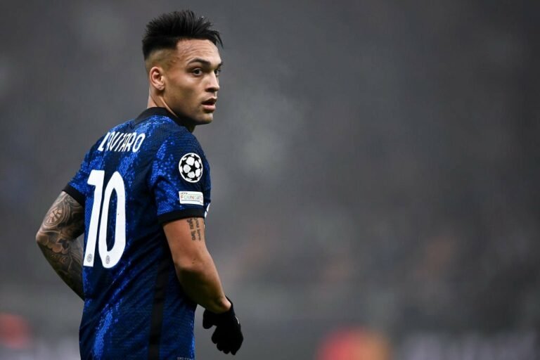 Lautaro Martínez é alvo de disputa entre Manchester City e Liverpool