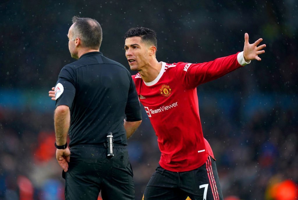Manchester United não dificultará saída de Cristiano Ronaldo, diz jornal