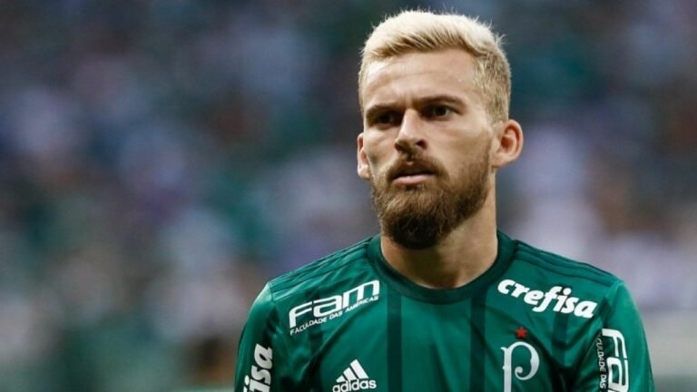 Próximo de ter retornado ao Santos, Lucas Lima polemiza: “tem o meu lado da história”