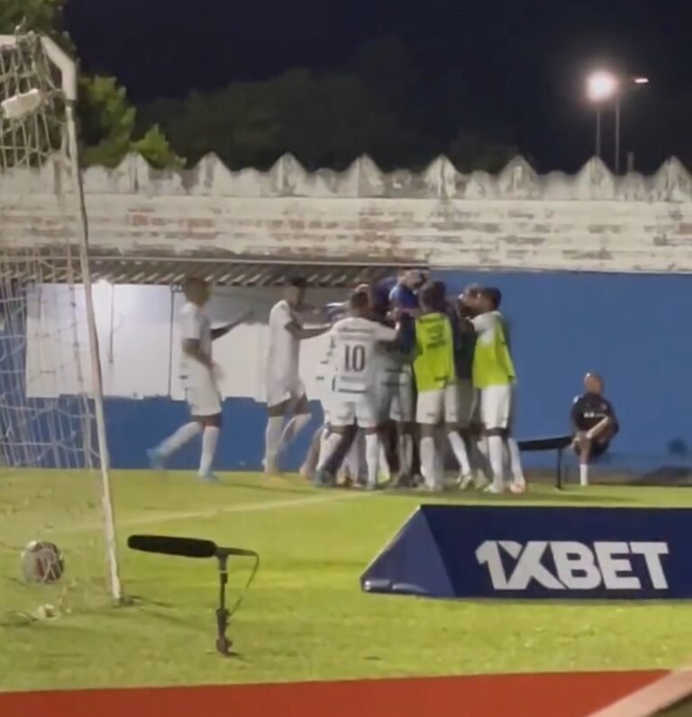 Grêmio vence o Aimoré e se mantém invicto no Gauchão