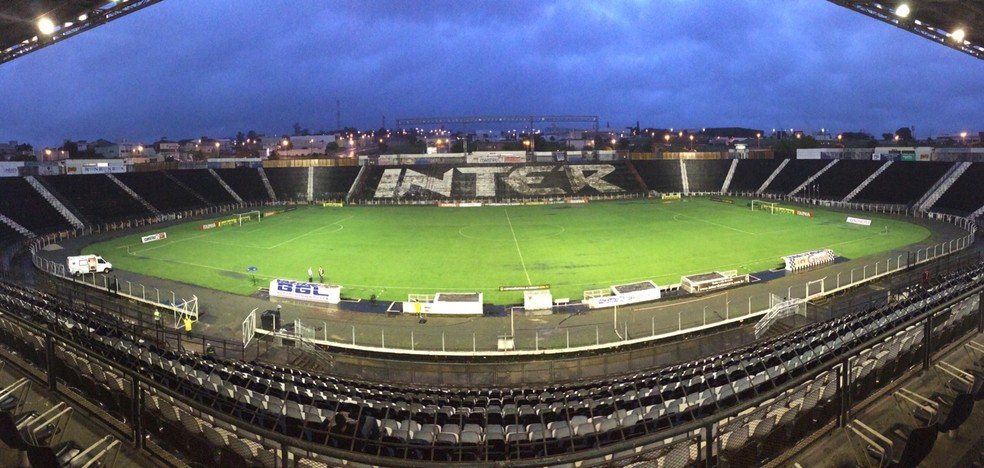 Estádio Major Sobrinho, o Limeirão, palco da partida. Foto: Murilo Borges.