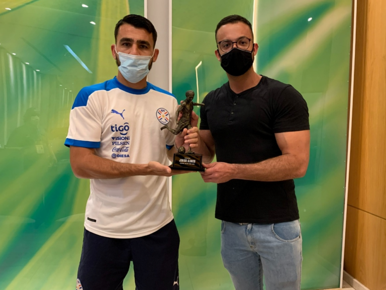 Júnior Alonso se diz realizado por passagem pelo Atlético Mineiro e fala em ano especial no clube