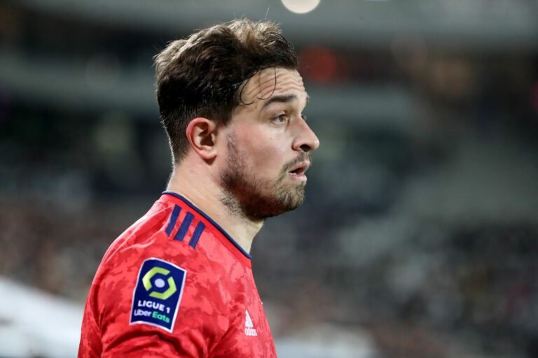 Shaqiri inicia negociações com time da MLS