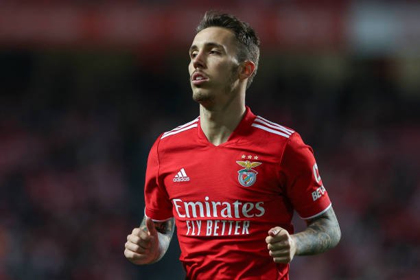 Benfica inicia busca por substitutos de Grimaldo; veja 5 laterais esquerdos para ficar de olho