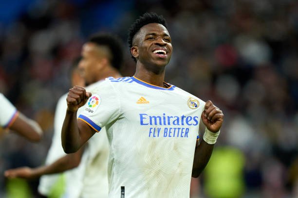 Real Madrid estuda renovação contratual com Vinícius Jr até 2026
