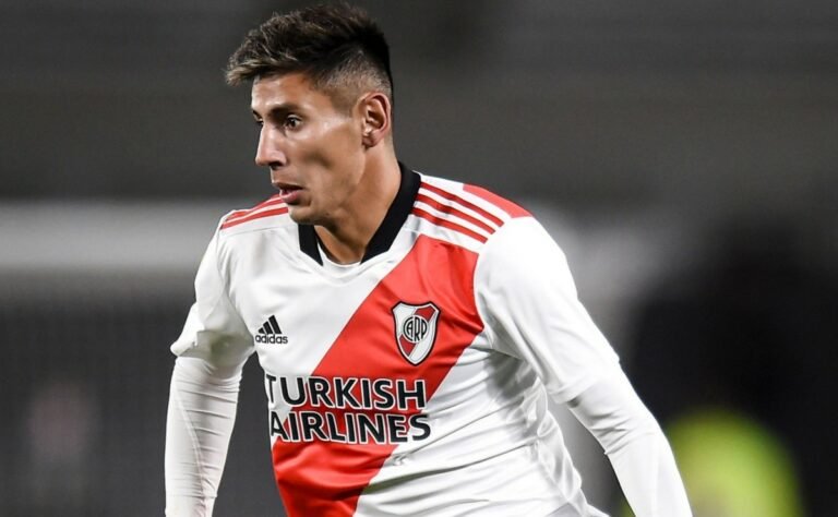 Flamengo e Santos preparam ofertas por Fabrizio Angileri, diz jornalista