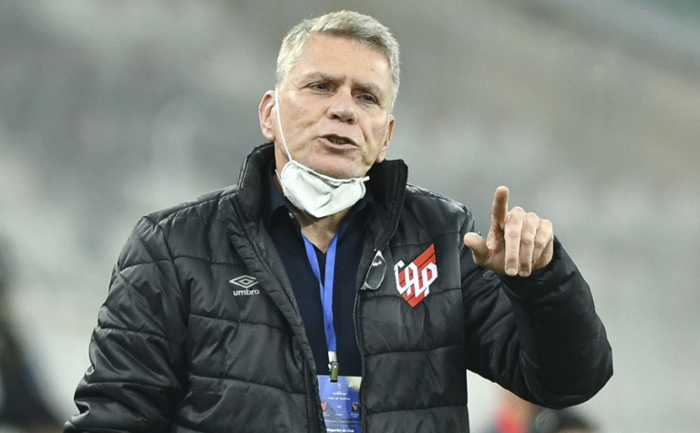 Paulo Autuori e Ricardo Gomes não fazem mais parte do Departamento de Futebol do Athletico