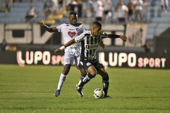 Marcelo Fernandes repete escalação em seu último jogo pelo Paulista