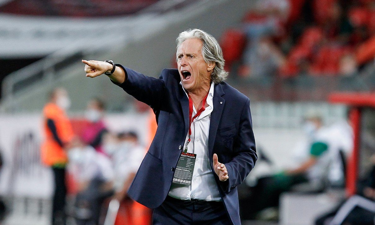Jorge Jesus tem conversa marcada com agente para avaliar sondagem do Corinthians