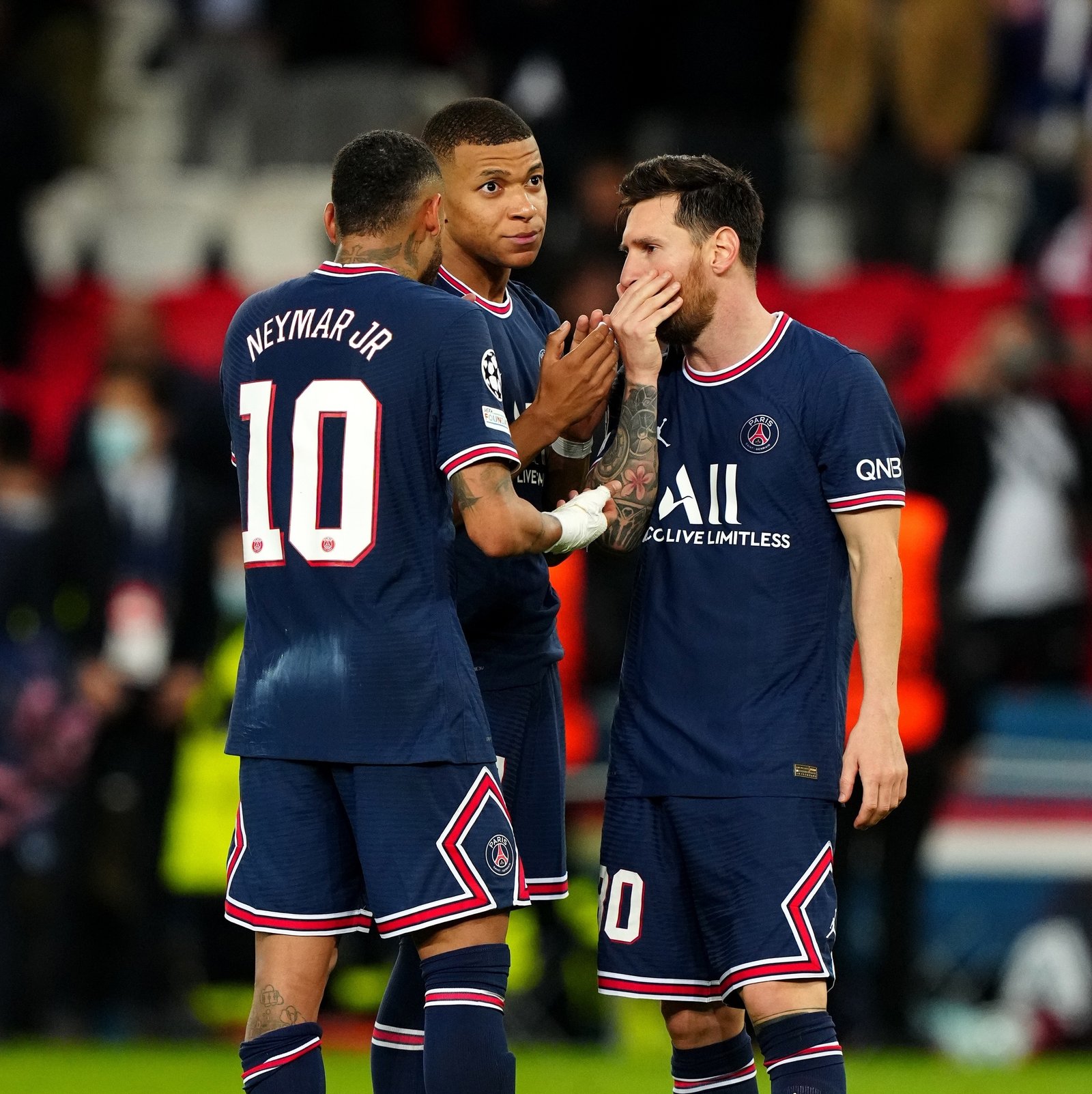 neymar-mbappe-e-messi-em-jogo-do-psg-1632940709372_v2_1x1