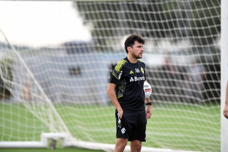 Inter divulga os relacionados para o Gre-Nal 435