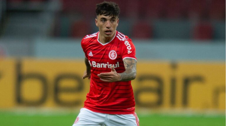 Saravia vai ao Nilton Santos, e reitera desejo de reforçar o Botafogo