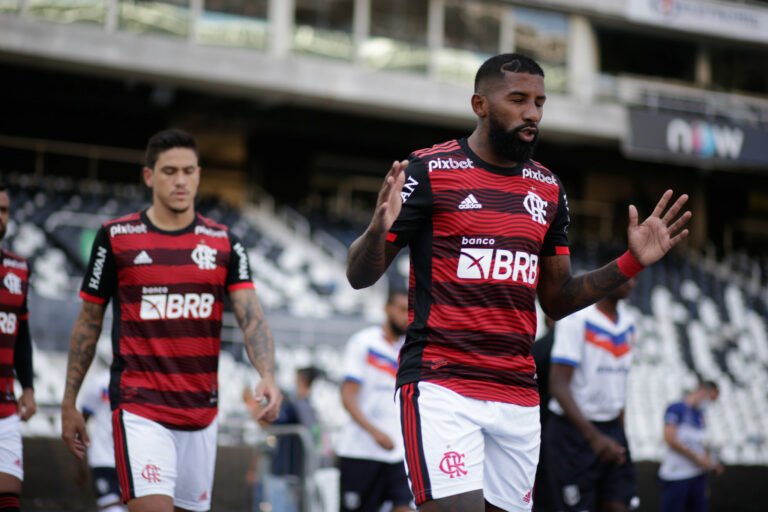 Clube da MLS inicia conversas para contratar Rodinei, do Flamengo