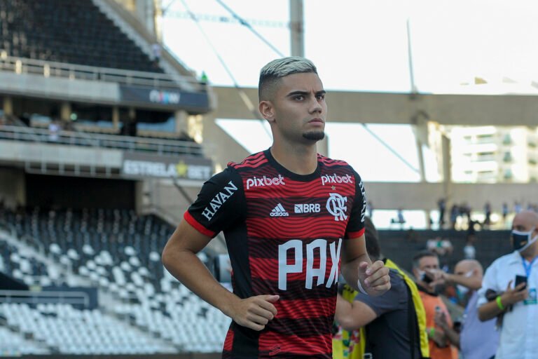 Flamengo não desistirá da compra de Andreas Pereira após nova falha