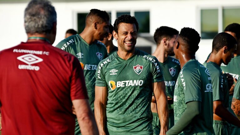 Fluminense divulga lista de relacionados para final contra o Flamengo