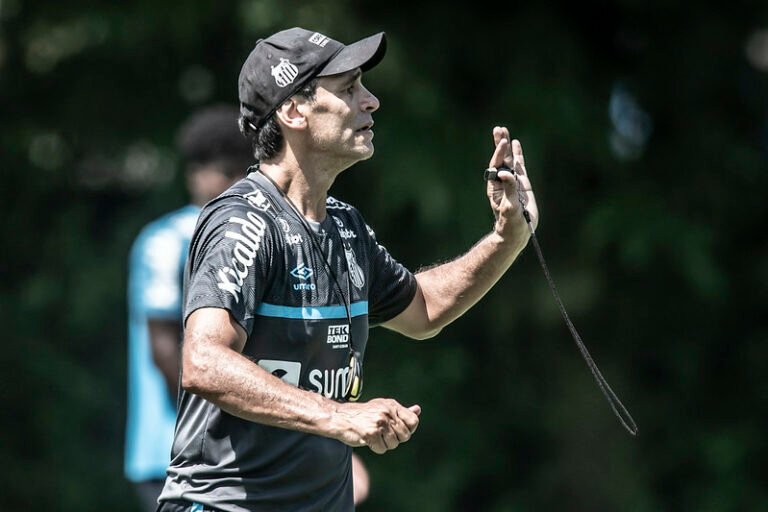 Depois da estreia frustada, Fabián Bustos fará sua estreia na Copa do Brasil