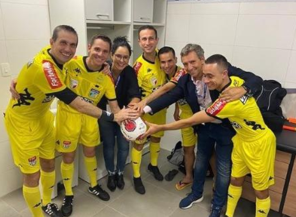 FPF divulga nota sobre vídeos de Ana Paula  e confirma afastamento de assistente que ofendeu Palmeiras