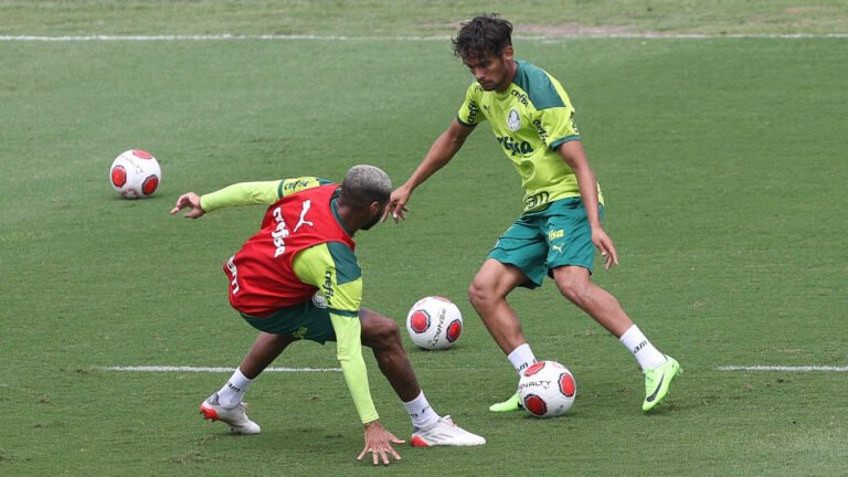 Scarpa, do Palmeiras, treina com bola e fica perto de voltar aos gramados em decisão da Recopa Sul-Americana