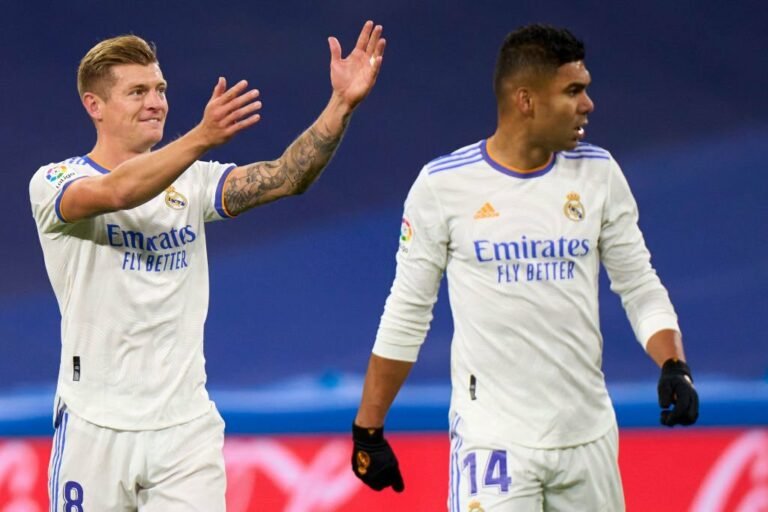 Kroos se junta a Casemiro como desfalque do Real Madrid contra PSG