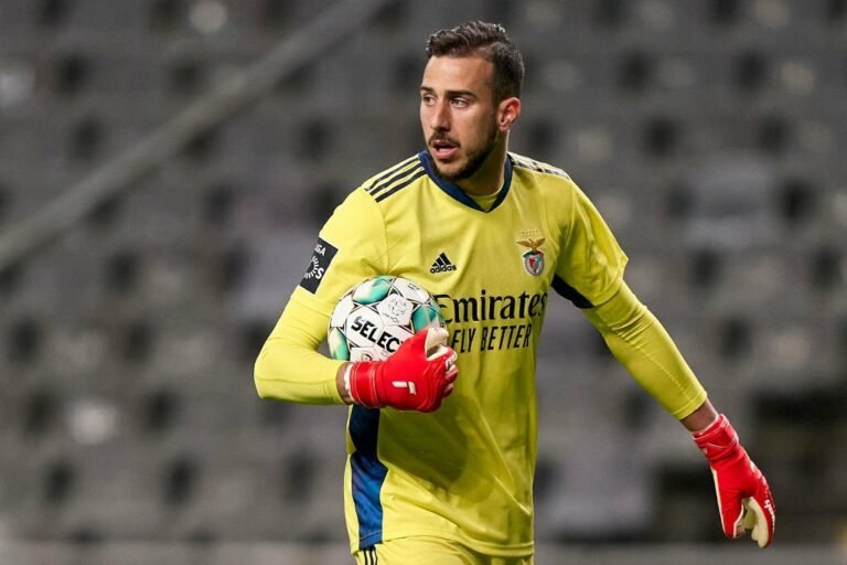 Ex-goleiro do Botafogo é oferecido ao Flamengo