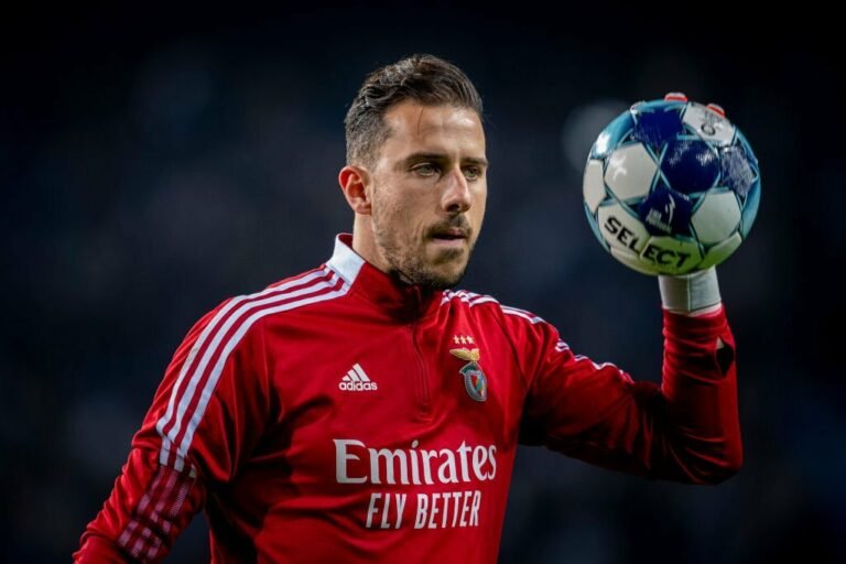 Helton Leite está disposto a jogar no Flamengo, diz jornalista