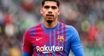 PSG monitora situação de Ronald Araújo; Real Madrid também tem interesse
