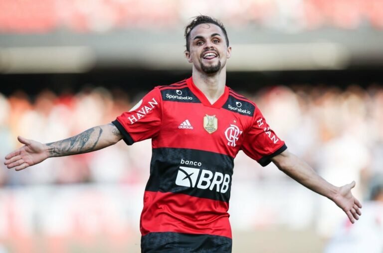 Após notificação extrajudicial, Flamengo repassa ao Goiás quantia por venda de Michael