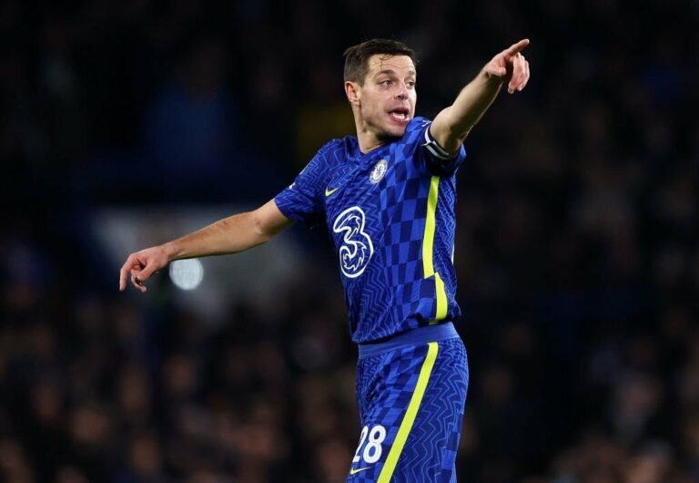 Com ‘brecha’ no contrato, Chelsea renova com Azpilicueta e afasta interesse do Barcelona