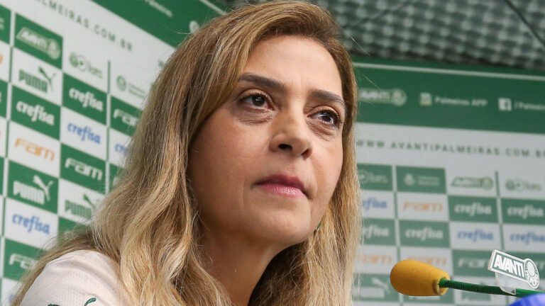 Palmeiras tenta contratar centroavante que joga na Ucrânia