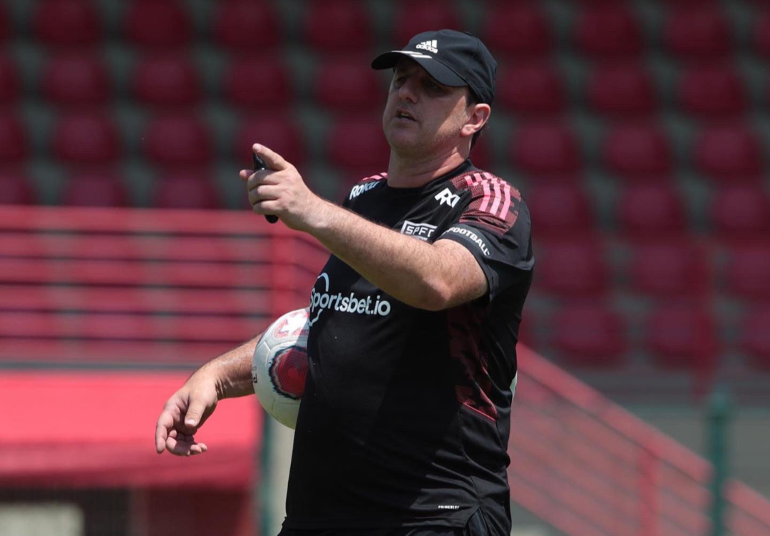 São Paulo finaliza preparação para enfrentar o Corinthians; veja provável escalação