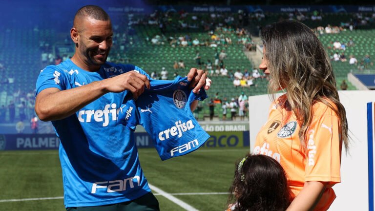 Weverton revela sexo do filho antes do jogo do Palmeiras contra o Guarani