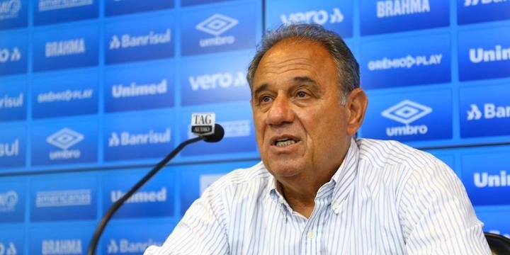 Denis Abrahão lamenta eliminação na Copa do Brasil, mas analisa: “Arrancou mal? Eu acho que não”