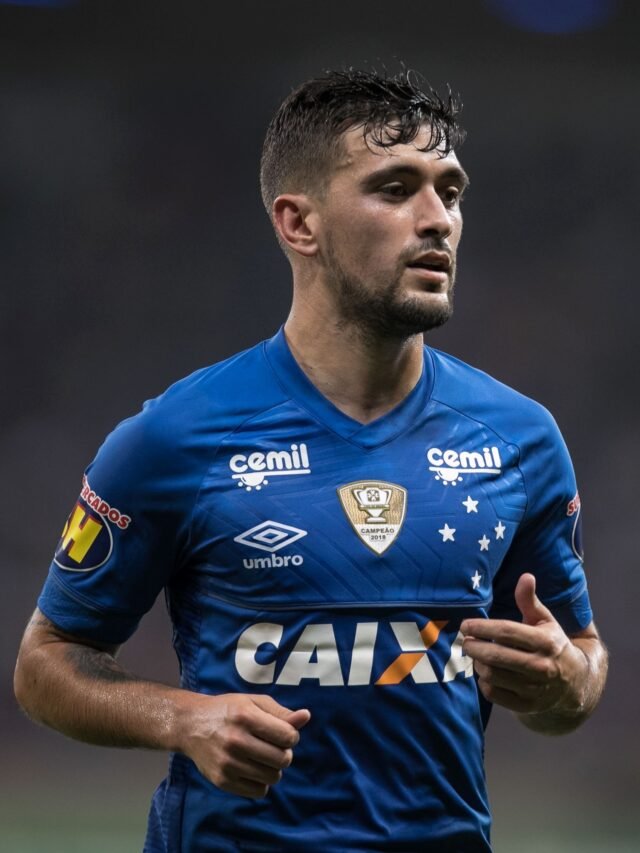 cropped-arrascaeta-atuando-pelo-cruzeiro-1544047631796_v2_1x1.jpg