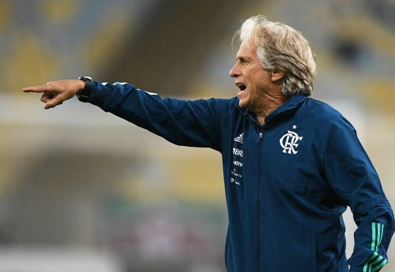 Ex-jogador do Flamengo relembra broncas de Jorge Jesus
