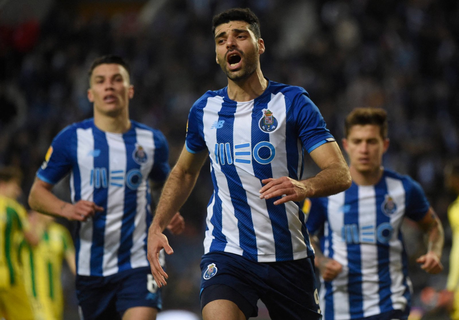 Porto vence Tondela e reforça liderança