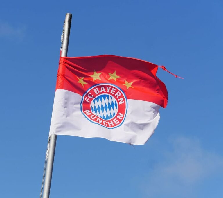 Diretor do Bayern comenta comenta situações de três jogadores