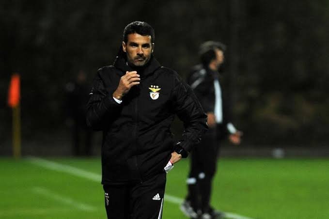 Benfica trabalha com permanência de Nélson Veríssimo para a próxima época